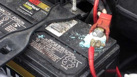 Signs Your Car Battery Is Dying